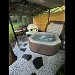 Gemuetliche Rustikale Mit Kamin Und Optionalem Whirlpool 公寓 *