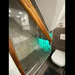 Gemuetliche Rustikale Mit Kamin Und Optionalem Whirlpool