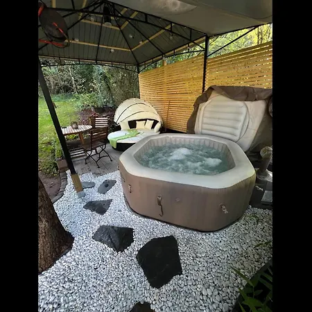 Gemuetliche Rustikale Mit Kamin Und Optionalem Whirlpool شقة *