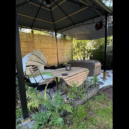 Gemuetliche Rustikale Mit Kamin Und Optionalem Whirlpool باد سوبرنهيم